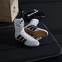 adidas Box Hog Classic cloud white/core black