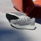 adidas Lightblaze grey two/grey three/iron metallic