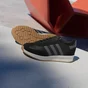 adidas Run 72 core black/grey four/preloved Bronze